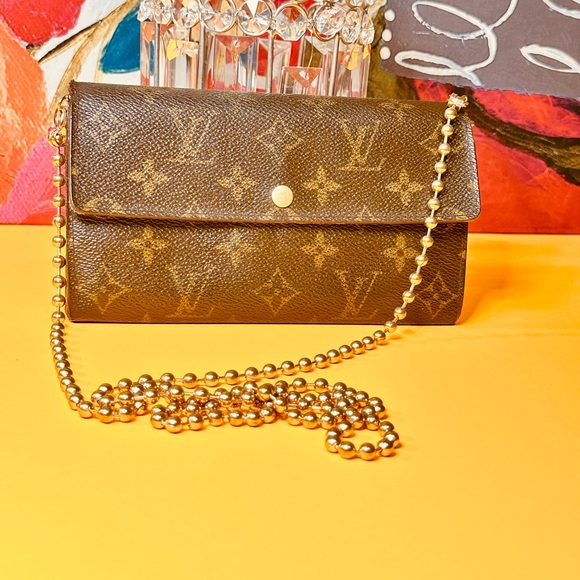 Louis Vuitton Sarah wallet dark Monogram used in decent condition. - Picture 4 of 14